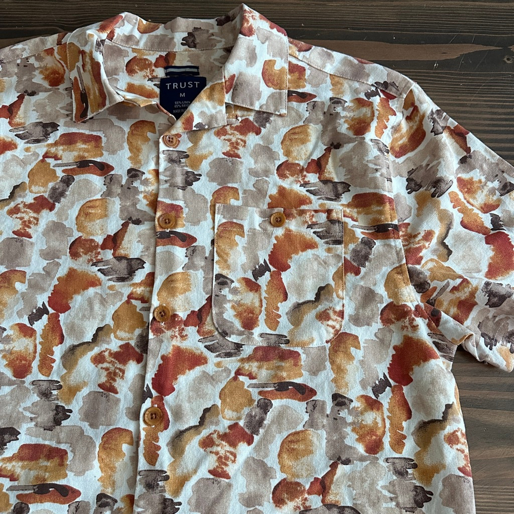 TRUST Men's M Beige Brown Abstract Print Short Sleeve Casual Button Down Shirt